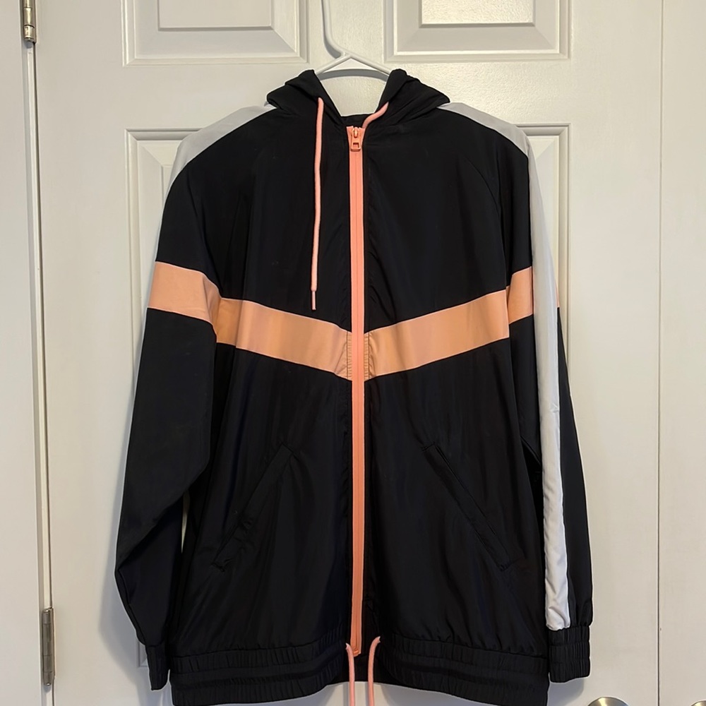 Sarah’s Day x White Fox Windbreaker